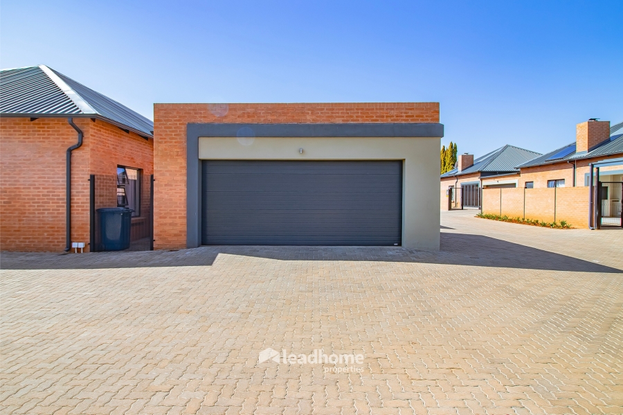 2 Bedroom Property for Sale in Annlin Gauteng