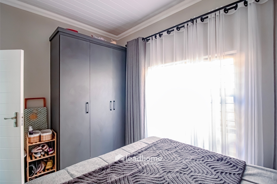 2 Bedroom Property for Sale in Annlin Gauteng