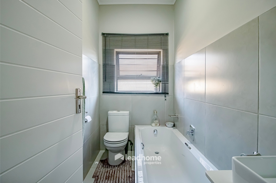 2 Bedroom Property for Sale in Annlin Gauteng