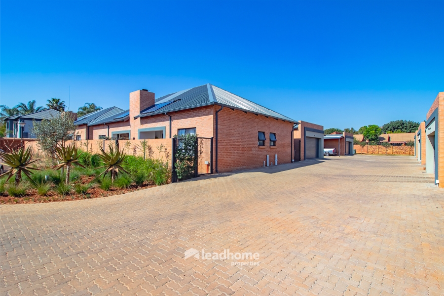 2 Bedroom Property for Sale in Annlin Gauteng