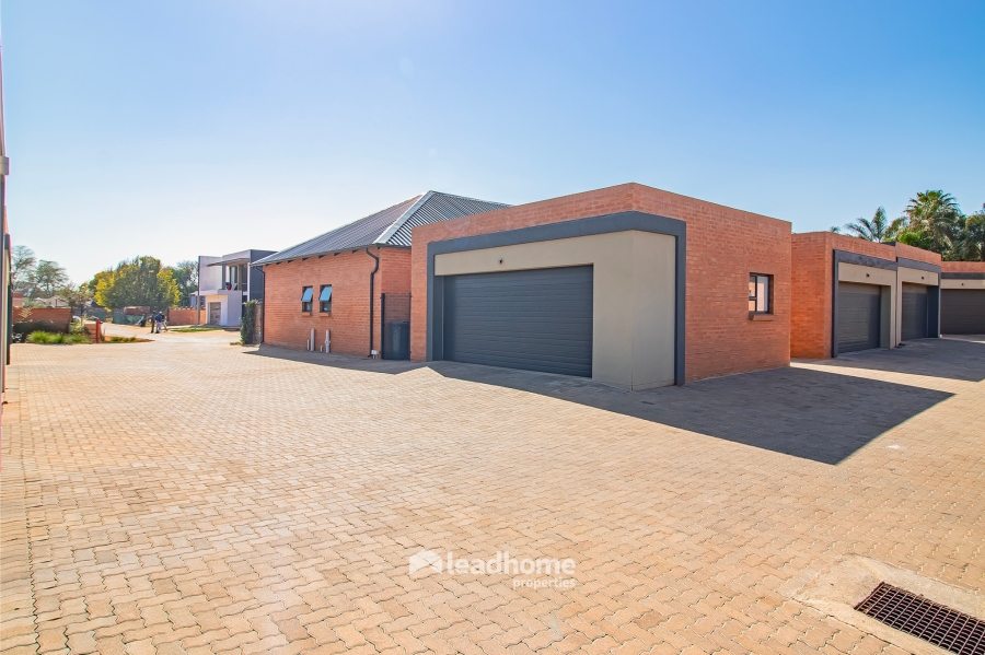 2 Bedroom Property for Sale in Annlin Gauteng