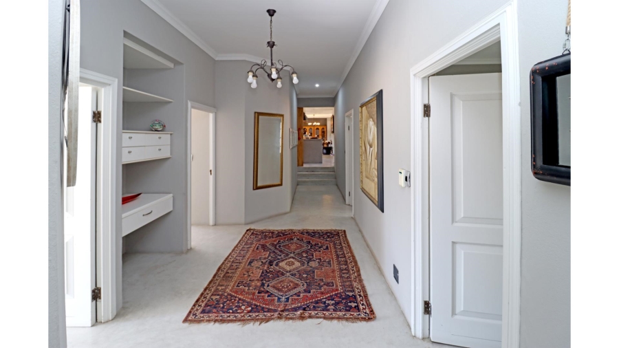 5 Bedroom Property for Sale in Glenferness Gauteng