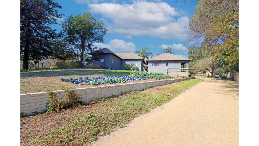 5 Bedroom Property for Sale in Glenferness Gauteng