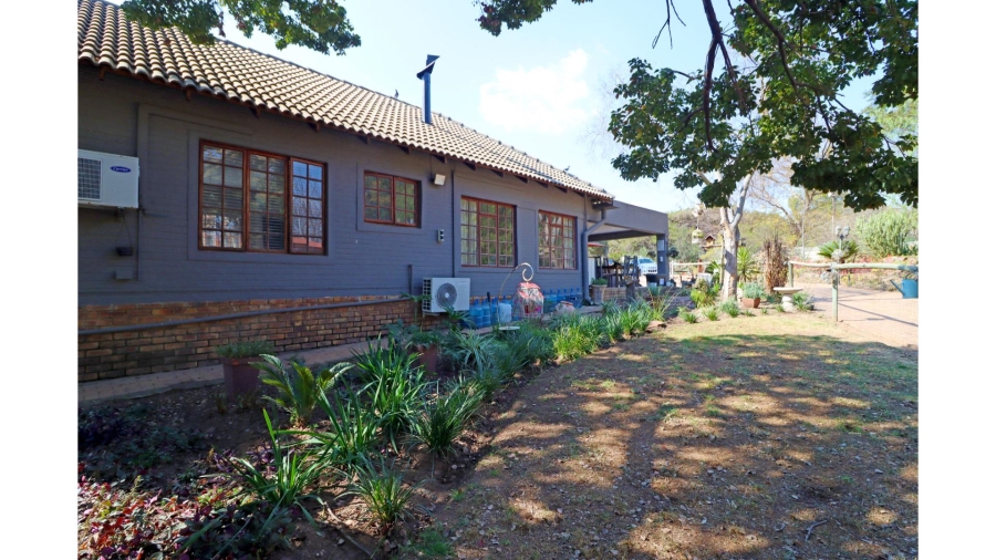 5 Bedroom Property for Sale in Glenferness Gauteng