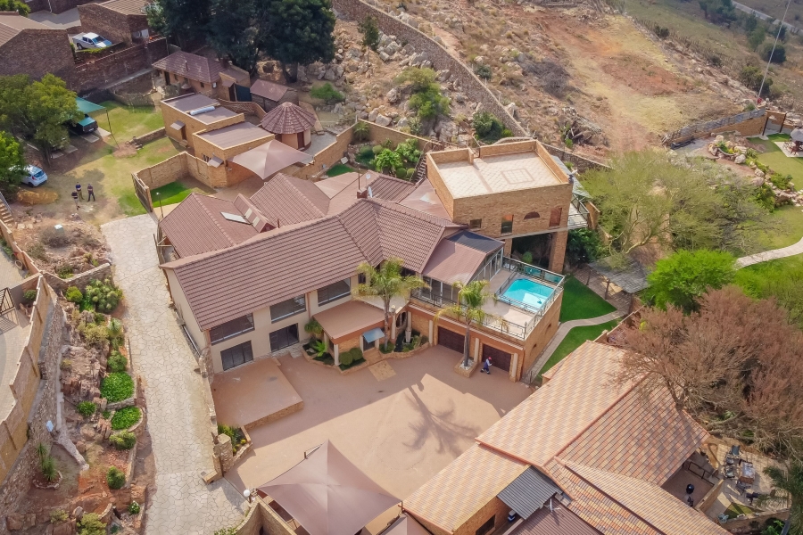 To Let 5 Bedroom Property for Rent in Chancliff Ridge Gauteng