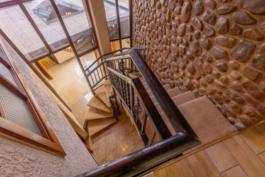 To Let 5 Bedroom Property for Rent in Chancliff Ridge Gauteng
