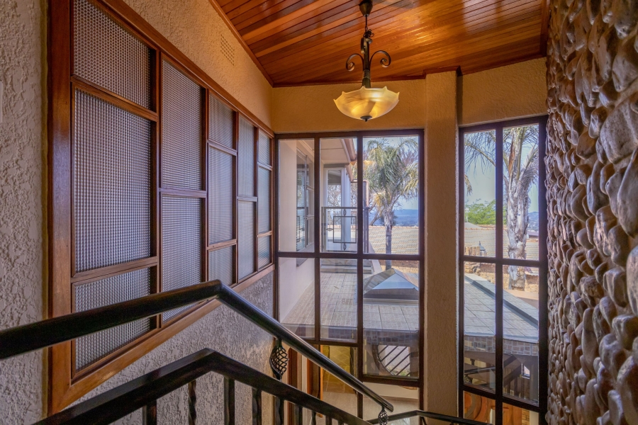 To Let 5 Bedroom Property for Rent in Chancliff Ridge Gauteng