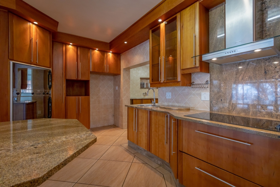 To Let 5 Bedroom Property for Rent in Chancliff Ridge Gauteng