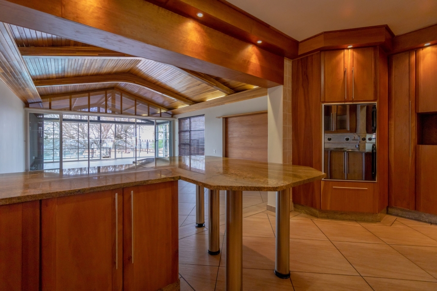 To Let 5 Bedroom Property for Rent in Chancliff Ridge Gauteng