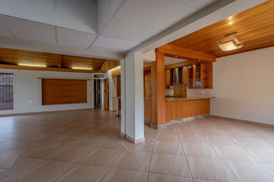 To Let 5 Bedroom Property for Rent in Chancliff Ridge Gauteng