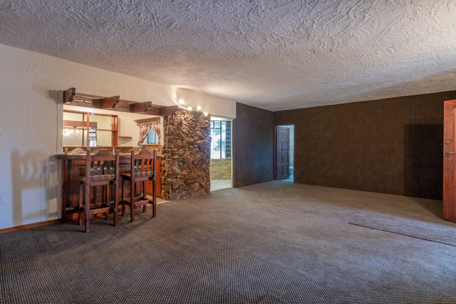 To Let 5 Bedroom Property for Rent in Chancliff Ridge Gauteng