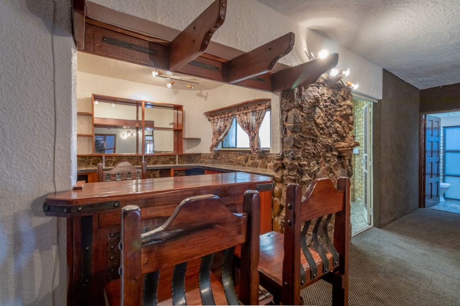 To Let 5 Bedroom Property for Rent in Chancliff Ridge Gauteng