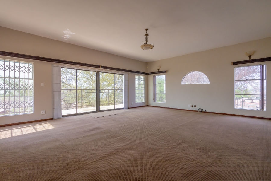 To Let 5 Bedroom Property for Rent in Chancliff Ridge Gauteng