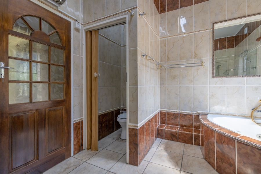 To Let 5 Bedroom Property for Rent in Chancliff Ridge Gauteng