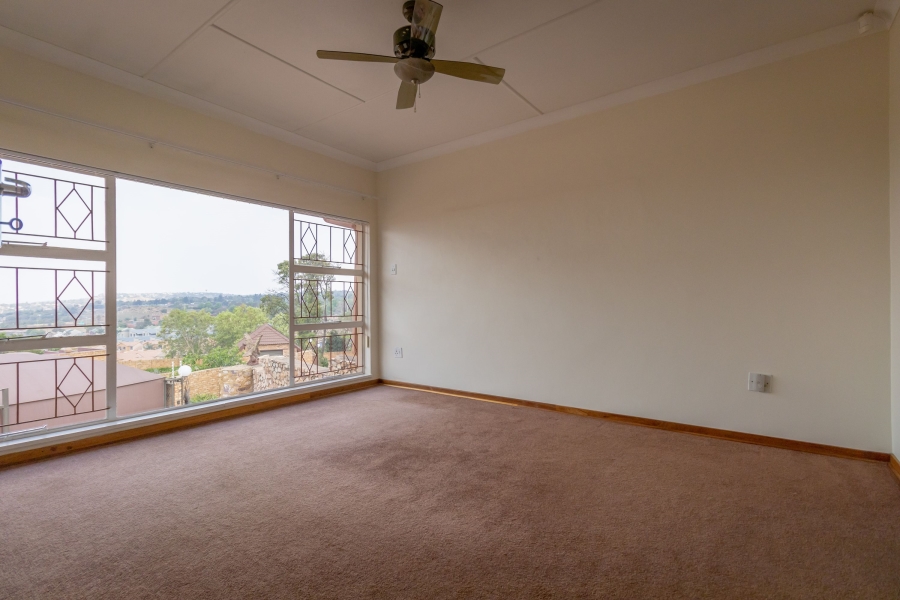 To Let 5 Bedroom Property for Rent in Chancliff Ridge Gauteng