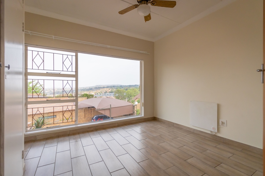 To Let 5 Bedroom Property for Rent in Chancliff Ridge Gauteng