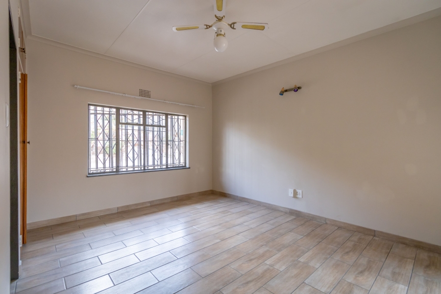 To Let 5 Bedroom Property for Rent in Chancliff Ridge Gauteng