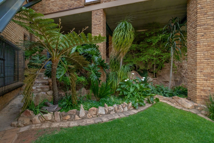To Let 5 Bedroom Property for Rent in Chancliff Ridge Gauteng