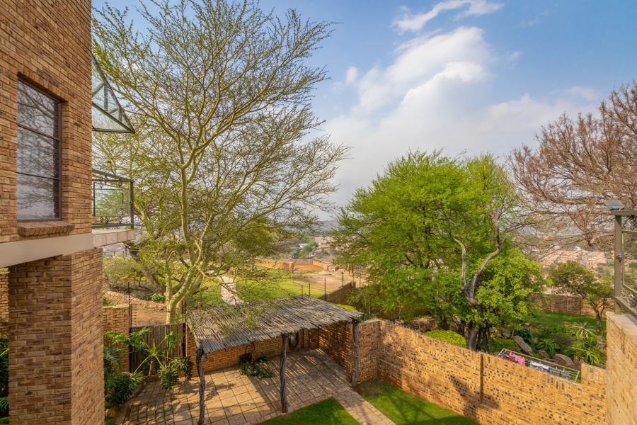 To Let 5 Bedroom Property for Rent in Chancliff Ridge Gauteng