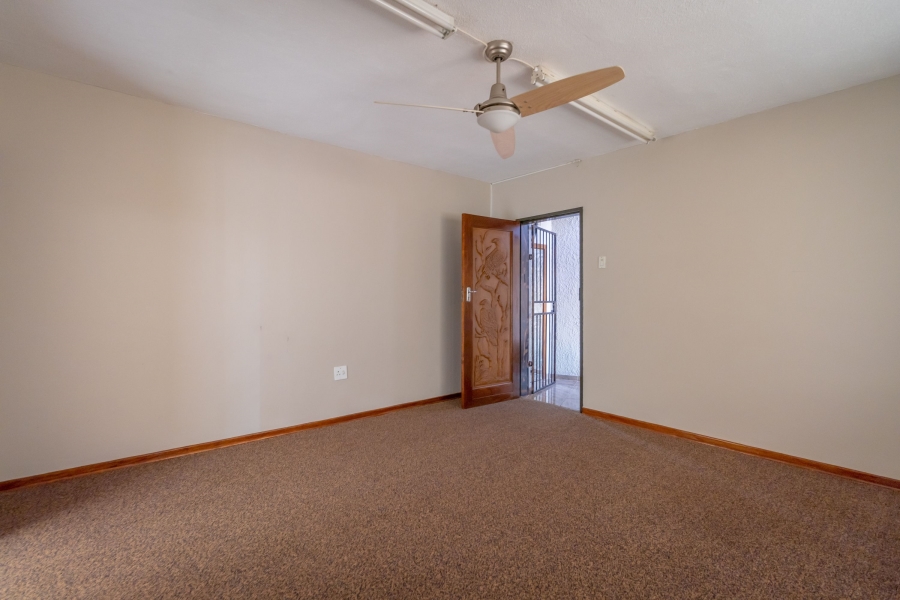 To Let 5 Bedroom Property for Rent in Chancliff Ridge Gauteng