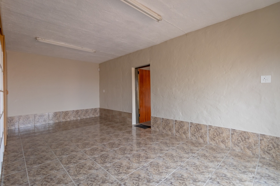 To Let 5 Bedroom Property for Rent in Chancliff Ridge Gauteng