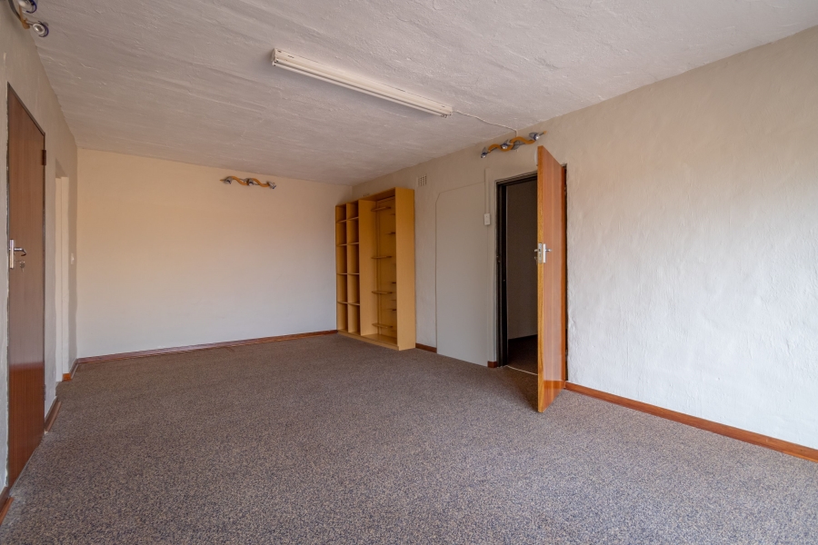 To Let 5 Bedroom Property for Rent in Chancliff Ridge Gauteng