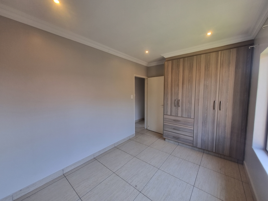 To Let 3 Bedroom Property for Rent in Equestria Gauteng