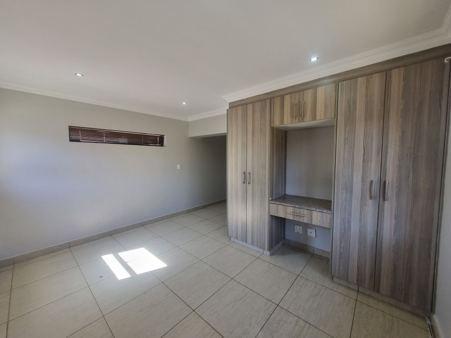 To Let 3 Bedroom Property for Rent in Equestria Gauteng