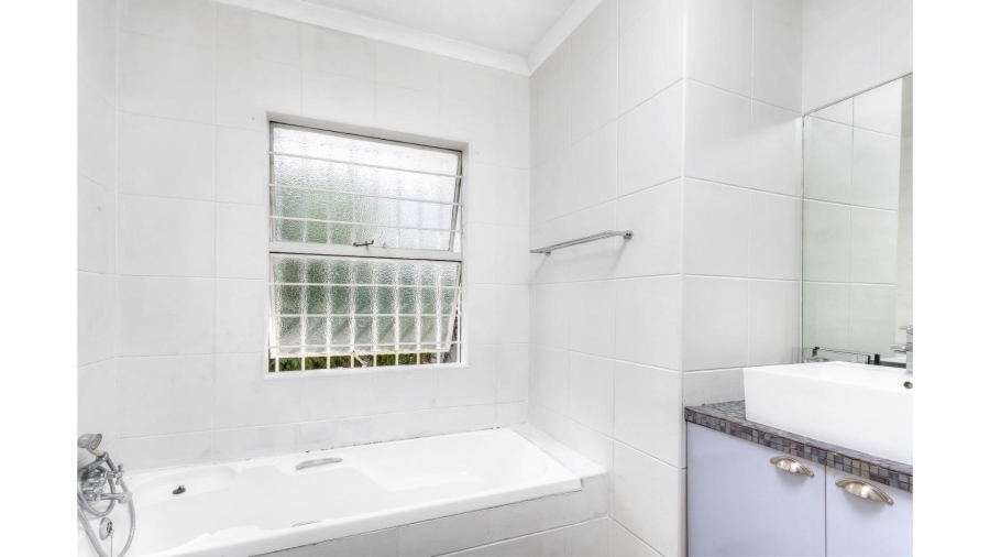 To Let 3 Bedroom Property for Rent in Sunninghill Gauteng