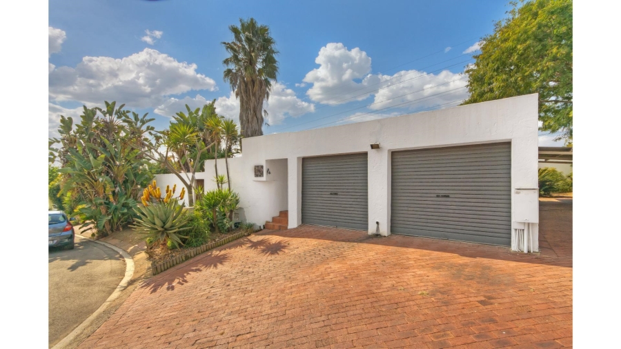 To Let 3 Bedroom Property for Rent in Sunninghill Gauteng