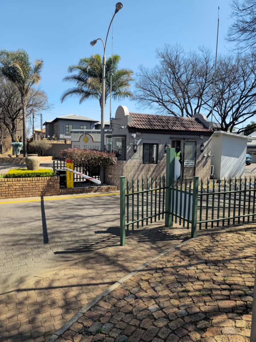 3 Bedroom Property for Sale in Sunward Park Gauteng