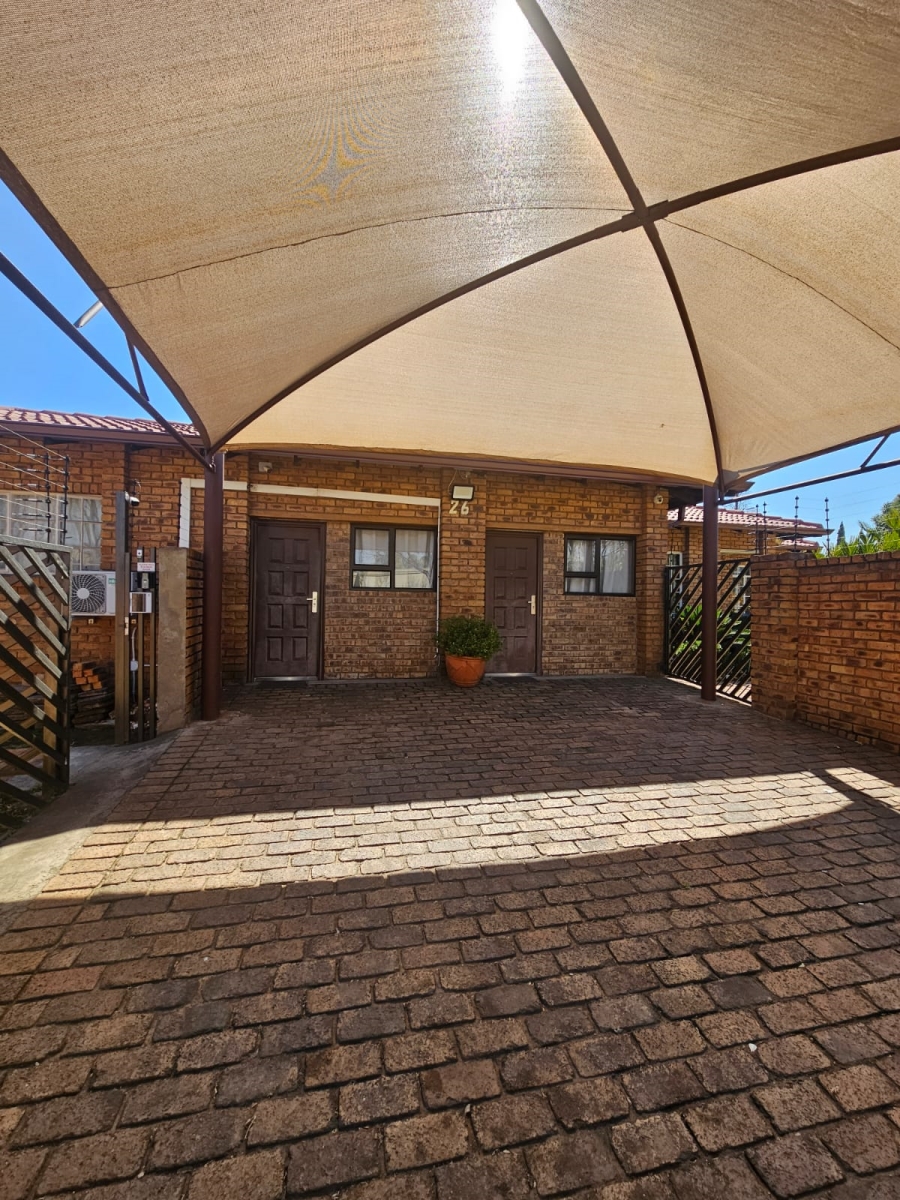 3 Bedroom Property for Sale in Sunward Park Gauteng