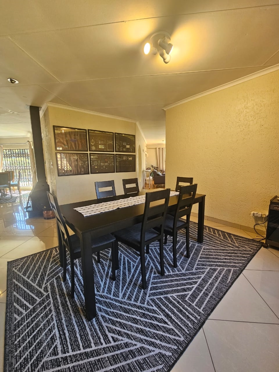 3 Bedroom Property for Sale in Sunward Park Gauteng