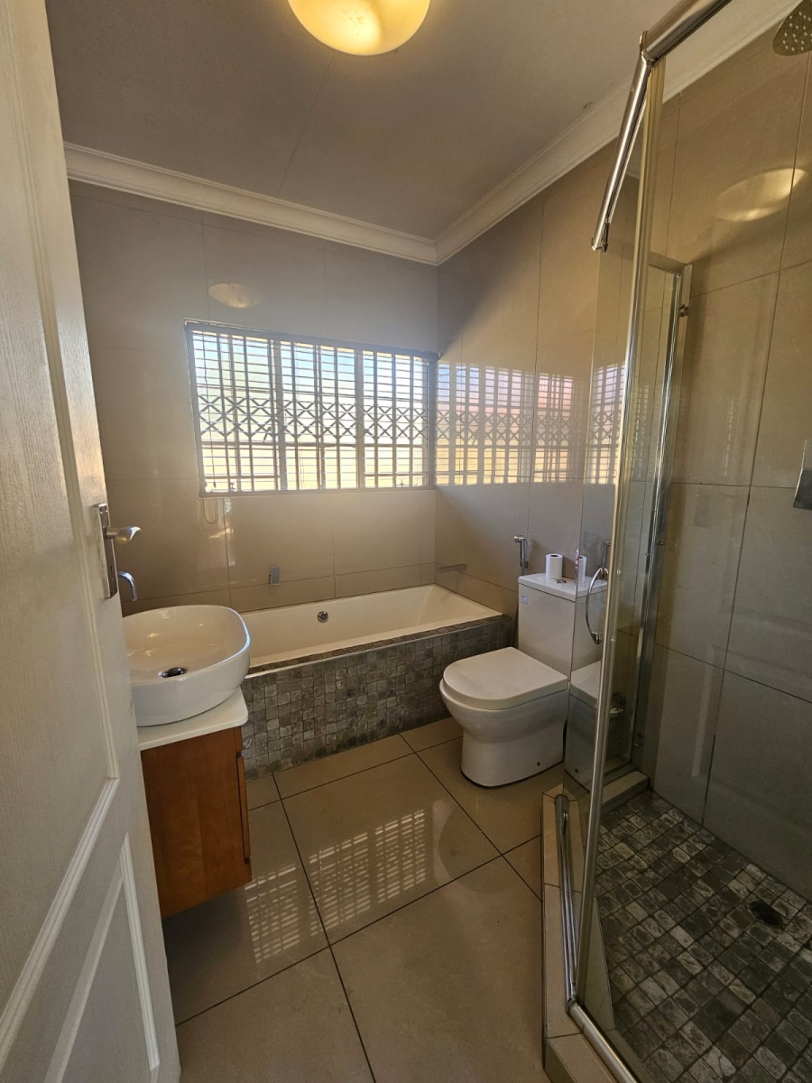 3 Bedroom Property for Sale in Sunward Park Gauteng
