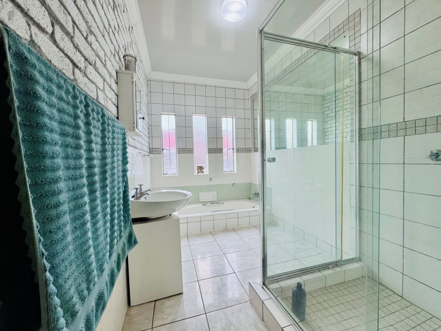 4 Bedroom Property for Sale in Montana Gauteng
