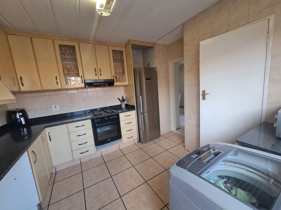 3 Bedroom Property for Sale in Rembrandt Park Gauteng