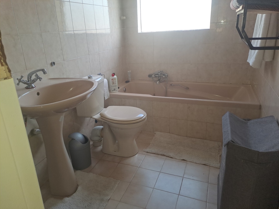 3 Bedroom Property for Sale in Rembrandt Park Gauteng