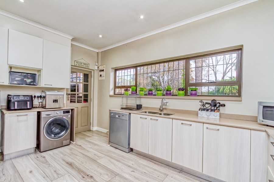 3 Bedroom Property for Sale in Parkmore Gauteng