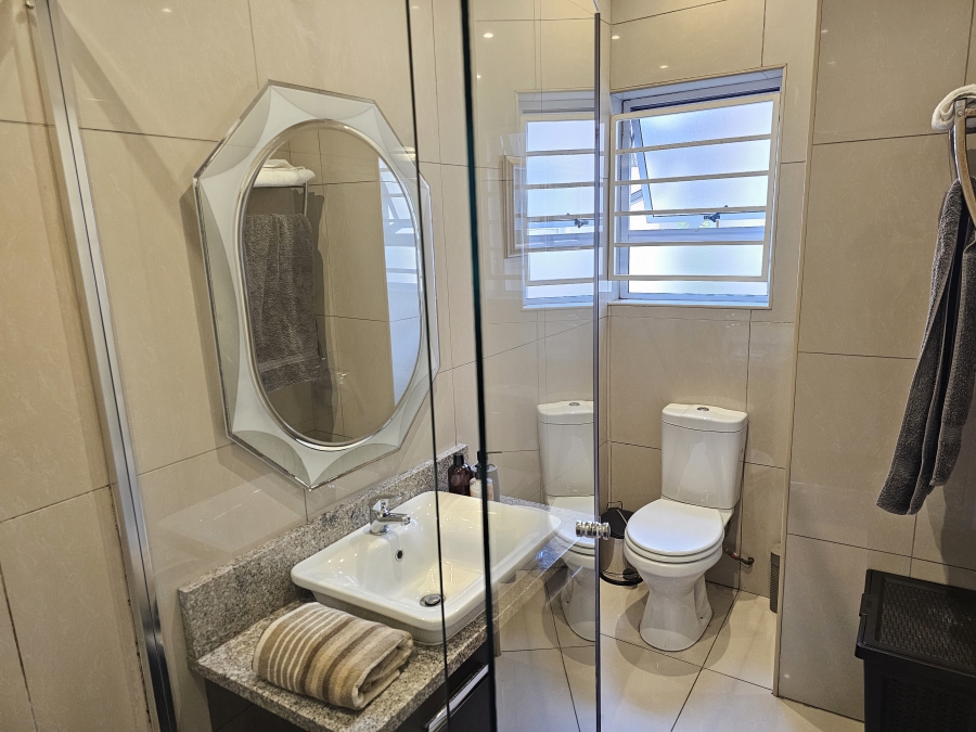 To Let 1 Bedroom Property for Rent in Hurlingham Manor Gauteng