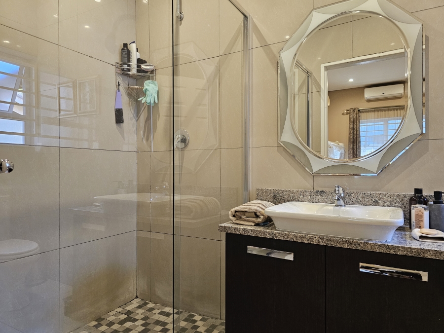 To Let 1 Bedroom Property for Rent in Hurlingham Manor Gauteng