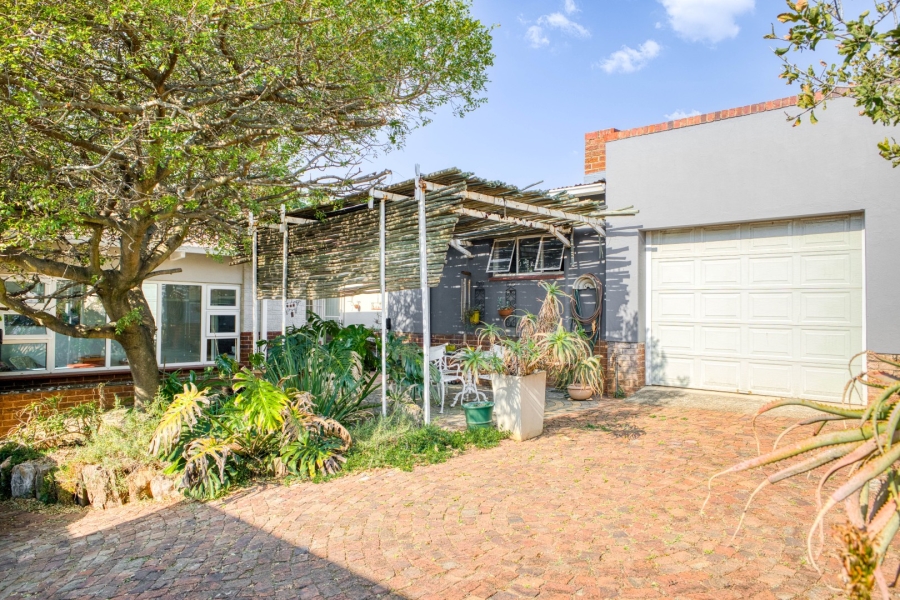 4 Bedroom Property for Sale in Franklin Roosevelt Park Gauteng