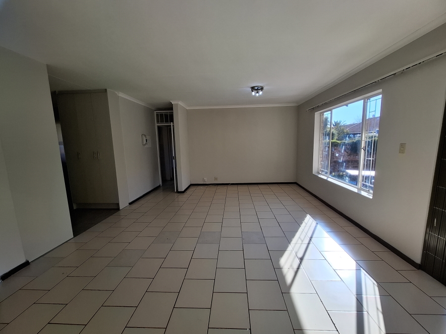 To Let 2 Bedroom Property for Rent in Pierre Van Ryneveld Gauteng