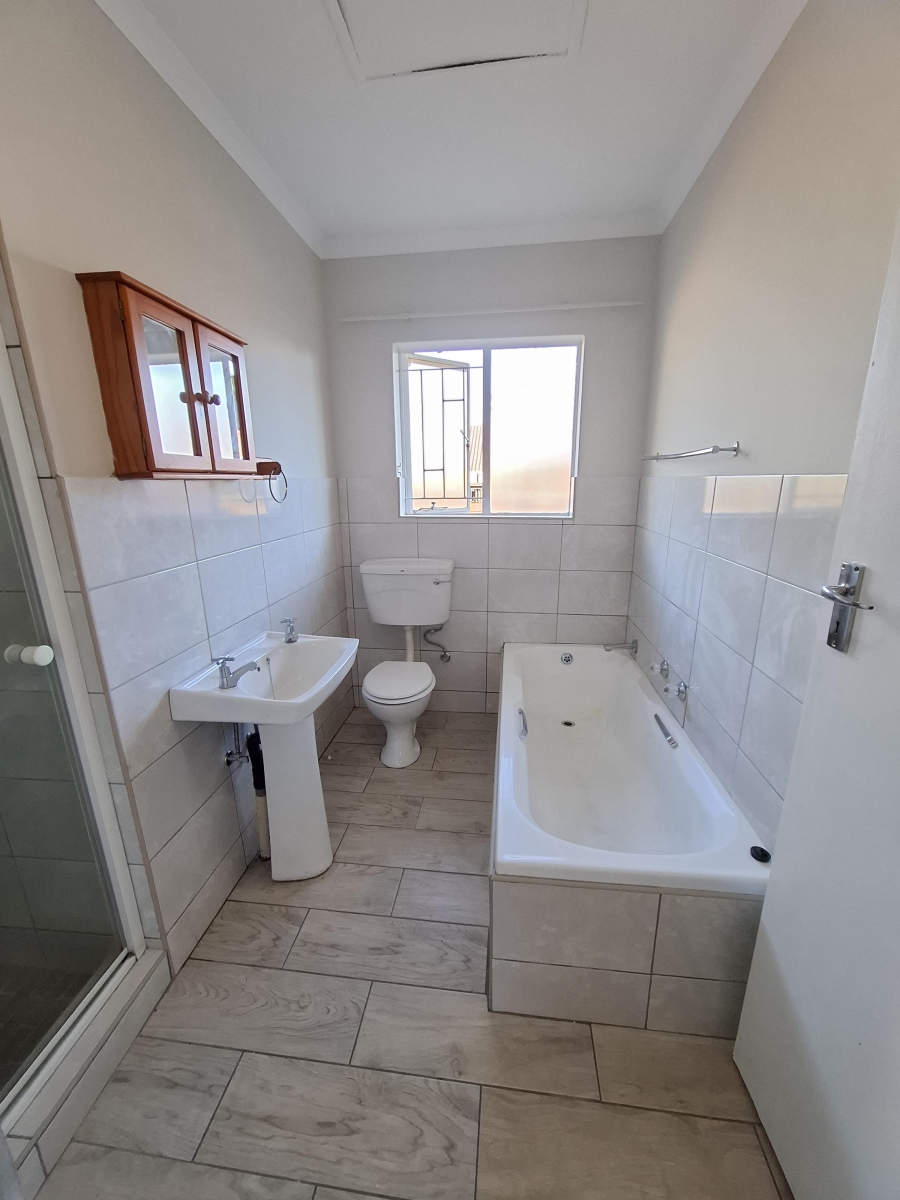 To Let 2 Bedroom Property for Rent in Pierre Van Ryneveld Gauteng