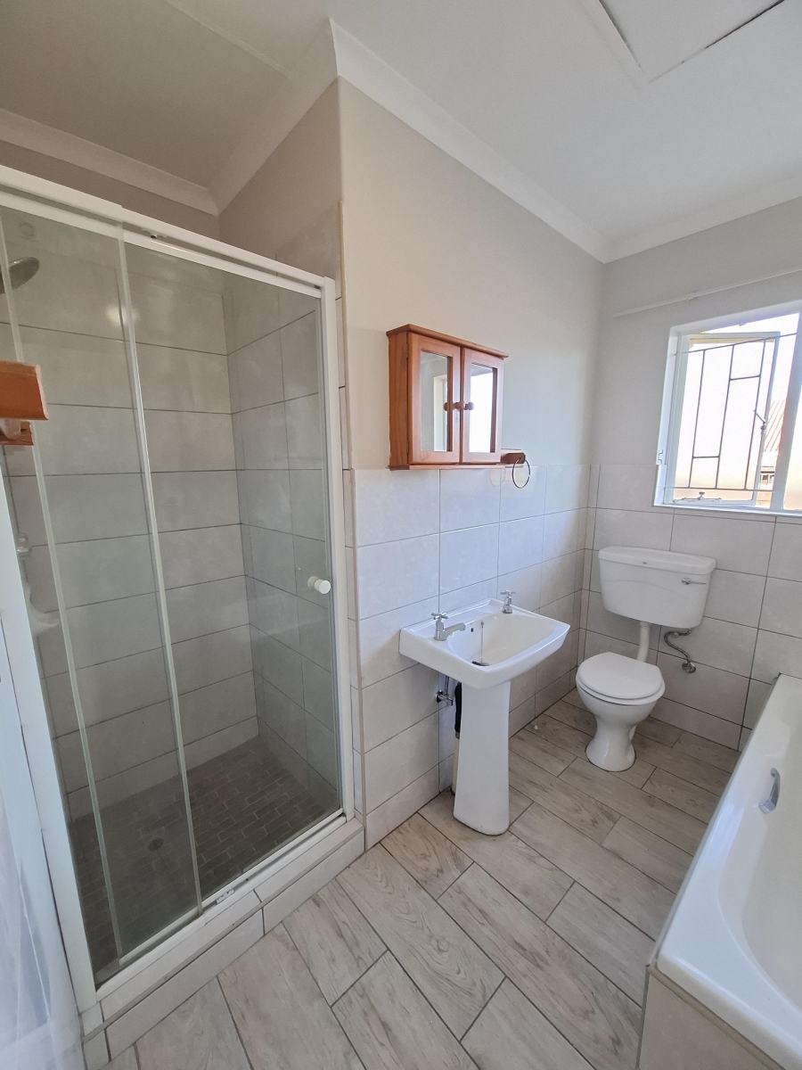 To Let 2 Bedroom Property for Rent in Pierre Van Ryneveld Gauteng