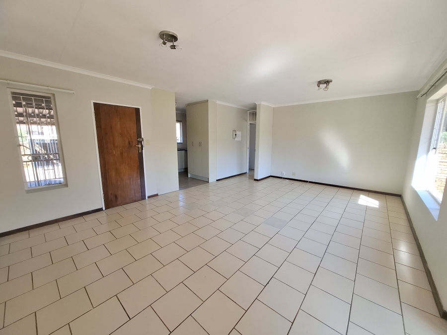 To Let 2 Bedroom Property for Rent in Pierre Van Ryneveld Gauteng