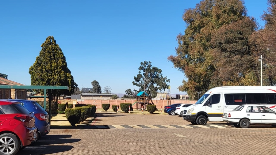 2 Bedroom Property for Sale in Witpoortjie Gauteng