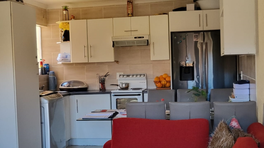 2 Bedroom Property for Sale in Witpoortjie Gauteng
