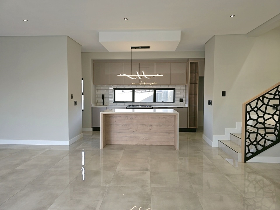 4 Bedroom Property for Sale in Fountainbrook Estate Gauteng
