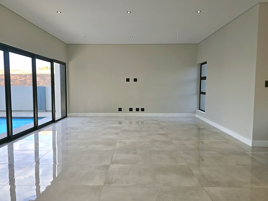 4 Bedroom Property for Sale in Fountainbrook Estate Gauteng