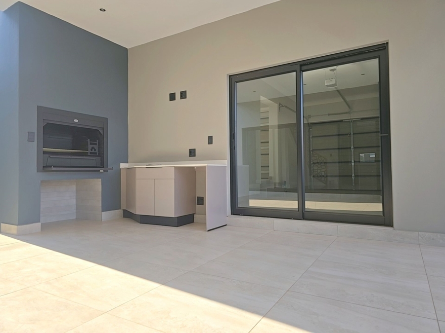4 Bedroom Property for Sale in Fountainbrook Estate Gauteng